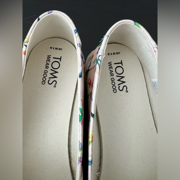 TOMS HUMMINGBIRD PRINT SHOES Pink Flat | Size: W7.5 - Picture 5 of 8